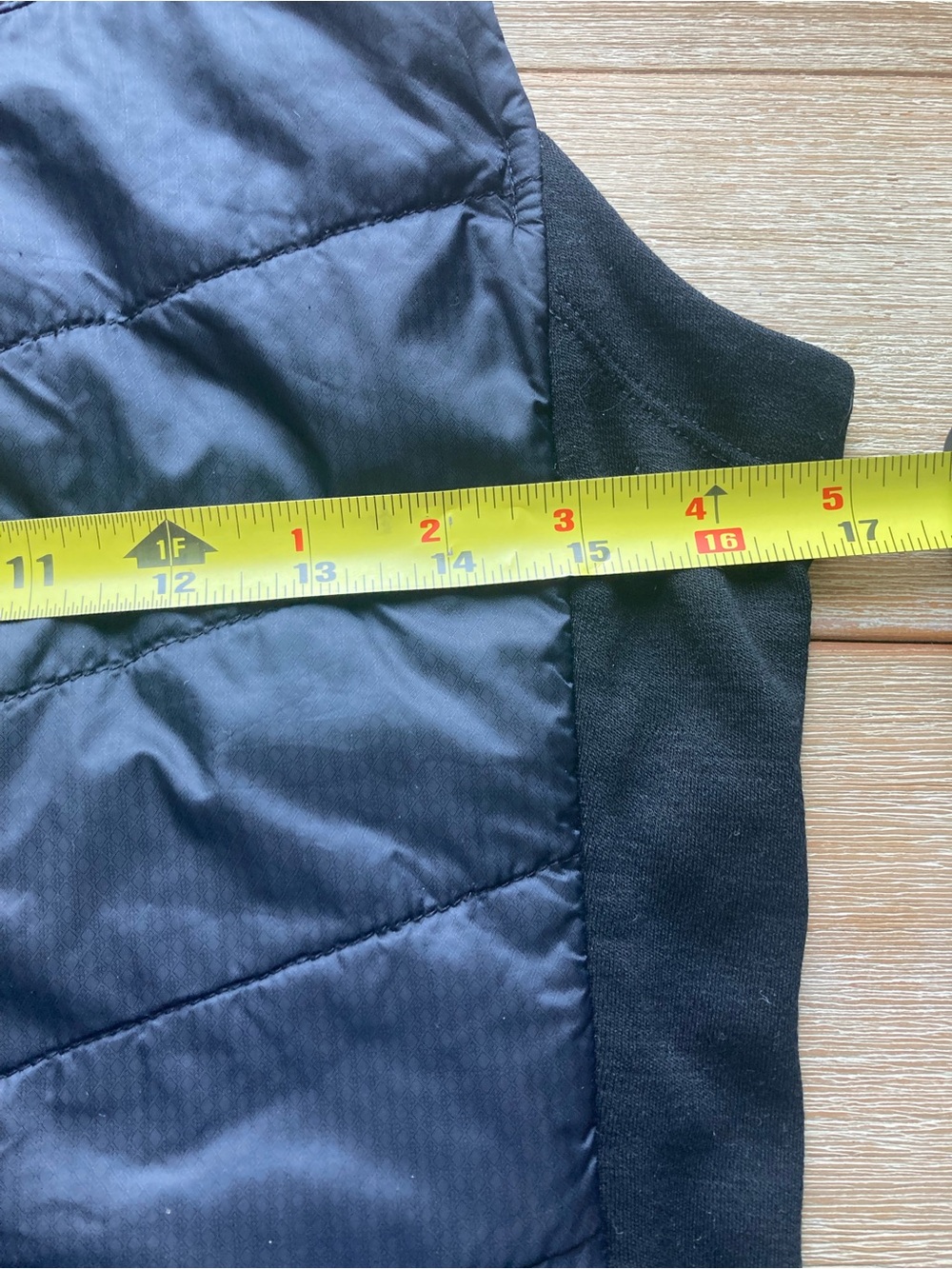 Smartwool SmartLoft Hooded Vest Merino Wool Hybrid Black Women’s Small - Picture 6 of 11